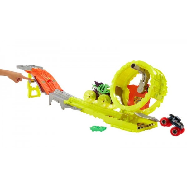 Hot Wheels Monster Trucks Piste Charge & Chase Challenge