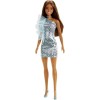 Poupée Barbie Brune en Mini Robe à Paillettes Ciel
